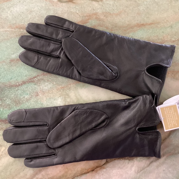 Michael Kors Quilted Leather Tech Gloves Fleece Lined Black Gold MK Logo - Picture 8 of 10